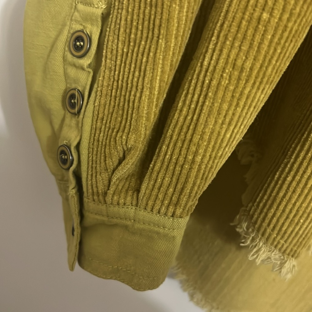 Thread & Supply Shacket. - Picture 9 of 11